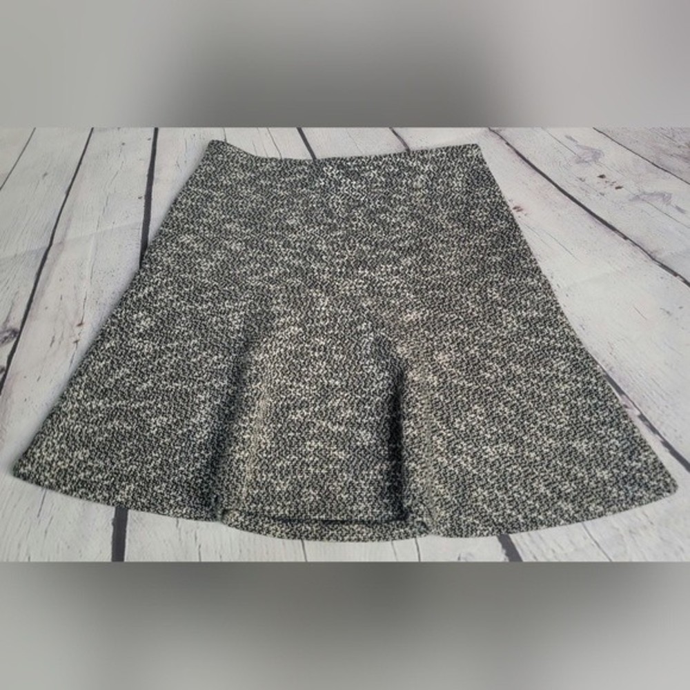 NWT Loft Black & White skirt size 4